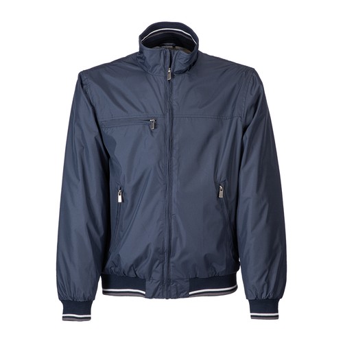 Chaqueta forrado con fibra polar.