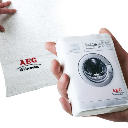 Serviette de bain compacte brodée avec 5000 piqures (30x130cm)