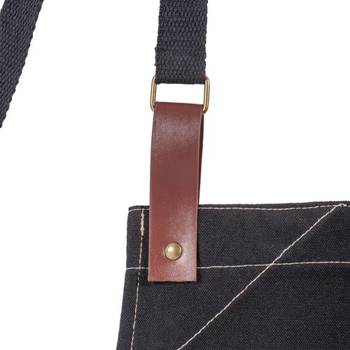 280 g/m2 cotton kitchen apron with 2 front pockets, adjustable PU straps. 280 g/m2 cotton kitchen apron with 2 front pockets, adjustable PU straps.