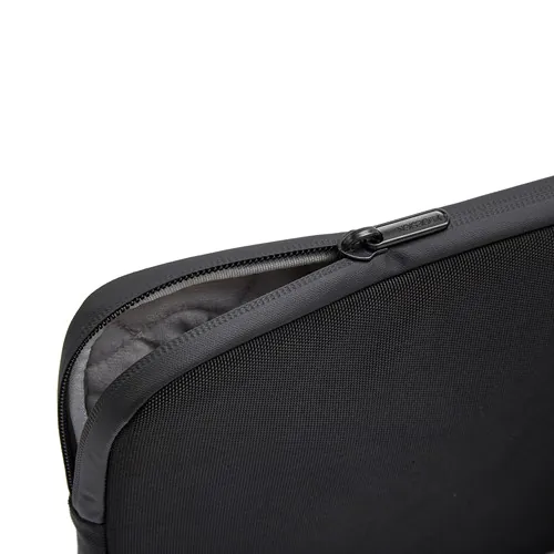 XD Design 16" Laptop Sleeve XD Design 16" Laptop Sleeve