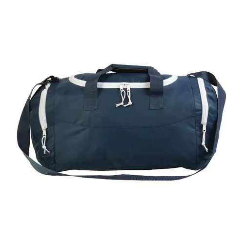 600 D polyester sport bag with boot carrier pocket