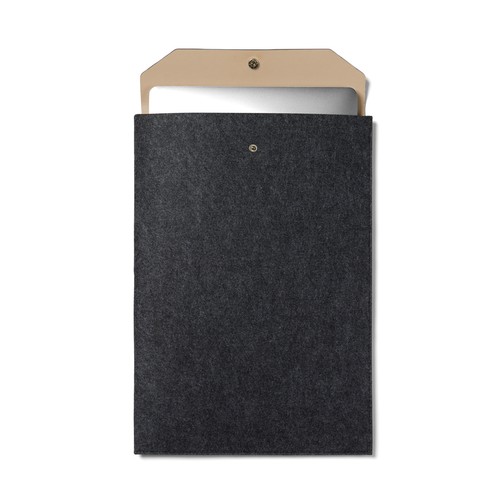 VINGA Albon GRS recycled felt 17" laptop sleeve VINGA Albon GRS recycled felt 17" laptop sleeve