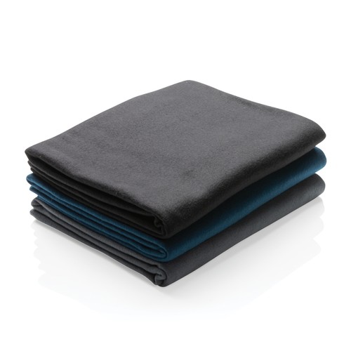 Fleece blanket in pouch Fleece blanket in pouch
