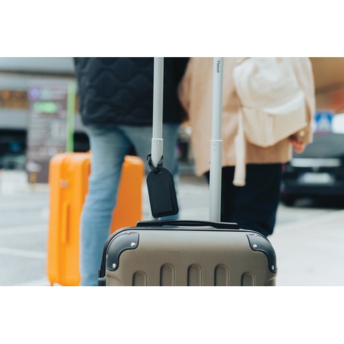 Globefind RCSrPolyester luggage tag with worldwide locating Globefind RCSrPolyester luggage tag with worldwide locating