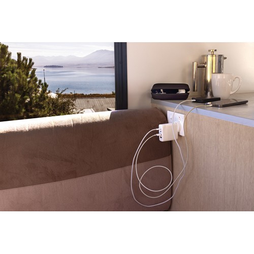 TravelCharge Pro RCS gerecycled plastic reislader met USB-C