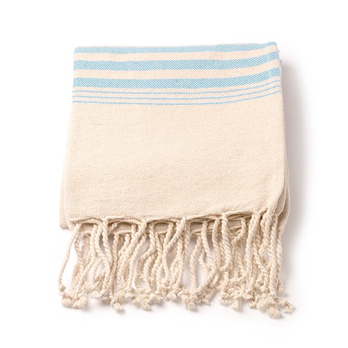Asciugamano pareo con frange decorative annodate. Osório