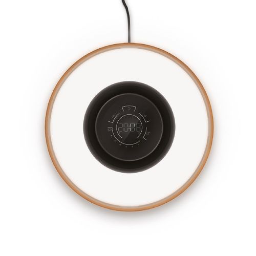 BUILT-IN LAMP / SPEAKER & CHARGER