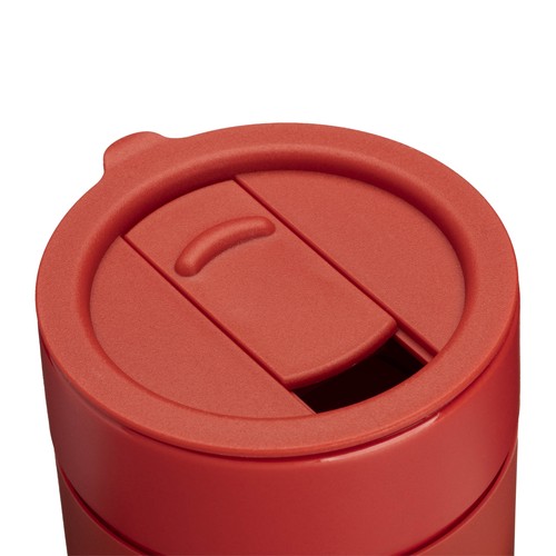 300 ml silicone-coated ceramic mug. Removable PP cap with sliding opening