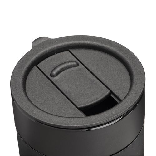 300 ml silicone-coated ceramic mug. Removable PP cap with sliding opening