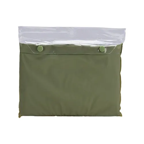 Poncho de pvc con capucha en funda. Poncho de pvc con capucha en funda.