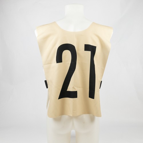 CUSTOMIZABLE SPORTS VEST CUSTOMIZABLE SPORTS VEST