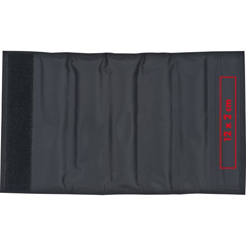 Bottle cooler with cooling pads Bottle cooler with cooling pads