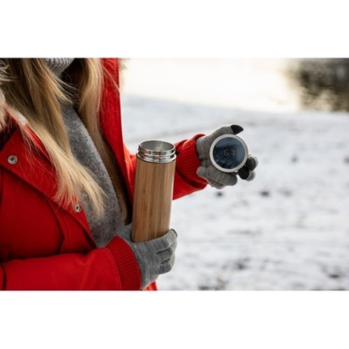 Bambusowy termos 500 ml, posiada sitko zatrzymujące fusy oraz dotykowy cyfrowy wyświetlacz temperatury napojów | Georgia Bambusowy termos 500 ml, posiada sitko zatrzymujące fusy oraz dotykowy cyfrowy wyświetlacz temperatury napojów | Georgia