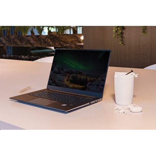 Bicchiere in PP riciclato GRS con tappo 300ml