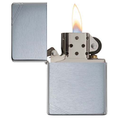 Zippo Brushed Chrome Vintage with Slashes