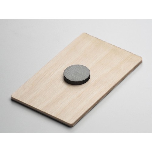 Aimant en bois