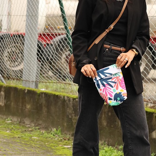 CUSTOMIZABLE HAND-HAND THERMAL LUNCH BOX