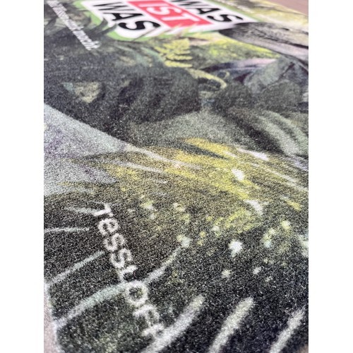 Photorealistic Mat for Product Presentation & Point of Sale Photorealistic Mat for Product Presentation & Point of Sale