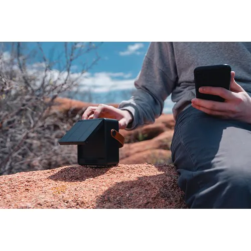 Altavoz solar 12W plástico reciclado RCS Skywave