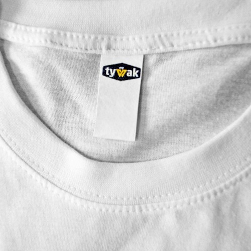 REMOVE AND APPLY NEW CUSTOMIZABLE POLYESTER LABEL