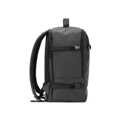 CIES. Backpack developed to fulfil the dimensions required by airlines in high-density 600D recycled polyester CIES. Backpack developed to fulfil the dimensions required by airlines in high-density 600D recycled polyester