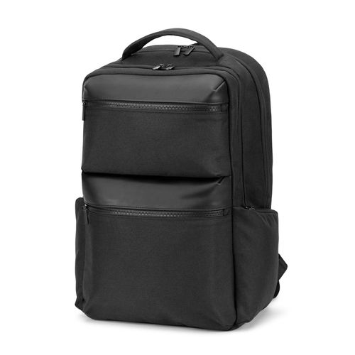 COPENHAGEN. Water-repellent recycled twill backpack with two large front pockets 17'3" COPENHAGEN. Water-repellent recycled twill backpack with two large front pockets 17'3"