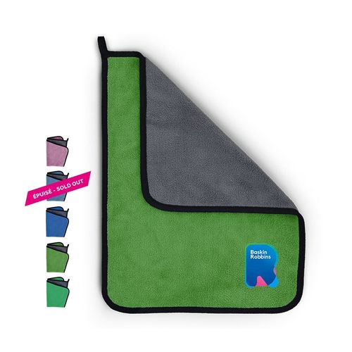 MICROFIBER TOWEL 30 x 40 cm MICROFIBER TOWEL 30 x 40 cm