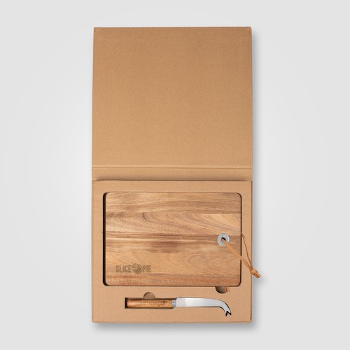 Coltello e tagliere per formaggio in bamboo FSC con foro per appendere Mysa – - 262 x 290 x 25 mm Coltello e tagliere per formaggio in bamboo FSC con foro per appendere Mysa – - 262 x 290 x 25 mm