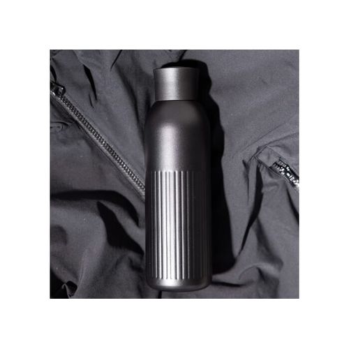 Sagaform Tekla Bouteille en acier avec bouchon poussoir (recyclé) 500 ml