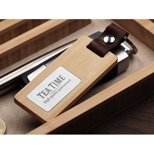 Drewniany organizer na biurko