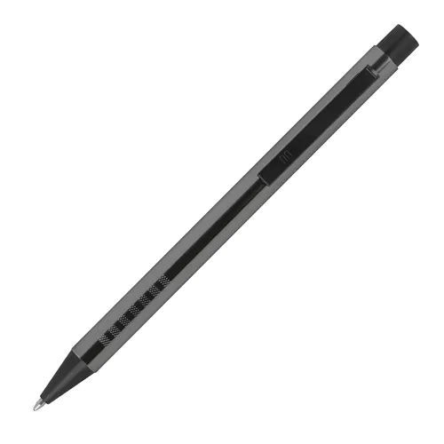 Retractable ballpen made of metal