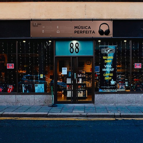 60X300CM CANVAS WITH CUSTOMIZABLE EYELETS