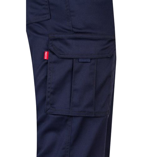 VL LUGH. Pantalon stretch, multipoches (240g/m²) en coton (46%), EME (38%) et polyester (16%) VL LUGH. Pantalon stretch, multipoches (240g/m²) en coton (46%), EME (38%) et polyester (16%)