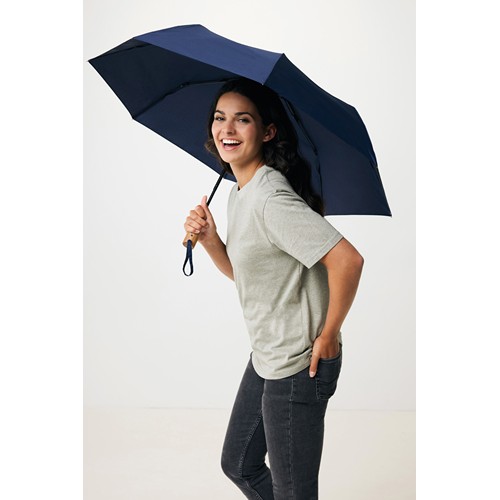 Mini parapluie 21" à ouverture auto en bois d'acacia Kaycey Mini parapluie 21" à ouverture auto en bois d'acacia Kaycey