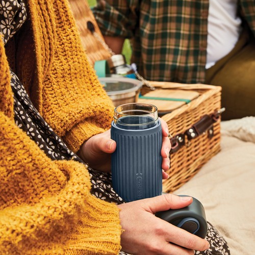 Bicchiere da viaggio Black+Blum in vetro 340ml