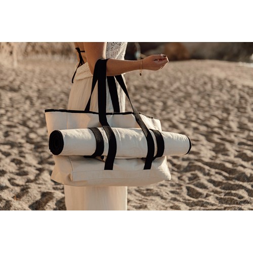 VINGA Volonne AWARE™ recycled canvas strandtas