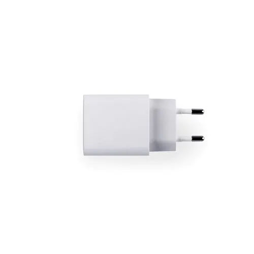 WEGENER. Power adapter with USB-A port 18W and USB-C 20W in recycled ABS (100% rABS)