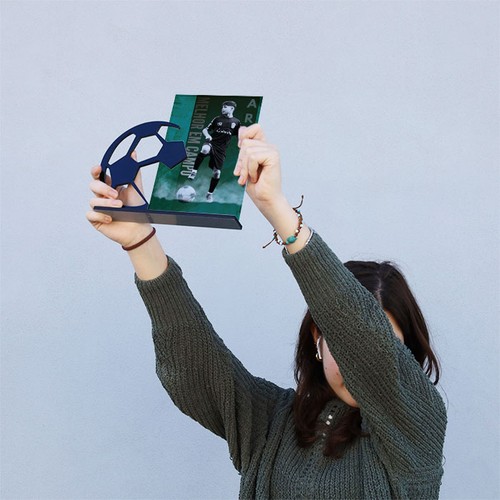 ACRYLIC TROPHY 23X20CM WITH CUSTOMIZABLE LASER ENGRAVING