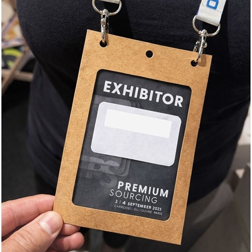 Eco-Friendly A6 Craft Paper Badge Holder – EU Manufacturer – OEM / Private Label Eco-Friendly A6 Craft Paper Badge Holder – EU Manufacturer – OEM / Private Label
