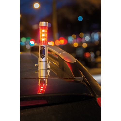 Emergency light with hammer