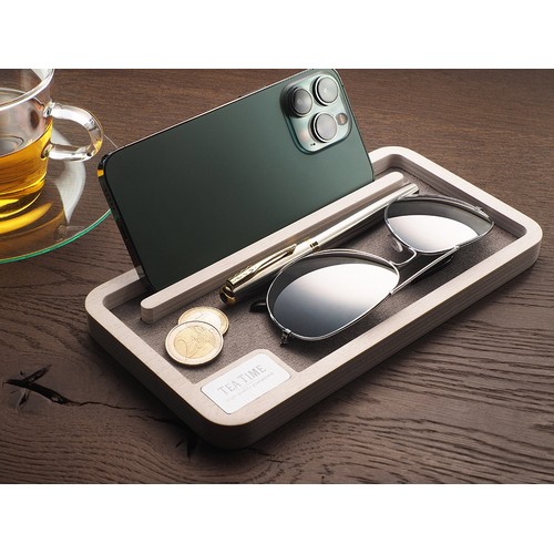 Drewniany organizer na biurko