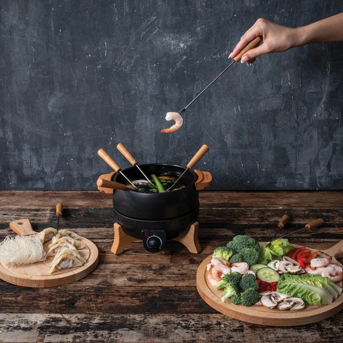 Set fonduta BOSKA Electric Party - 2,3L (EU Type F) Set fonduta BOSKA Electric Party - 2,3L (EU Type F)