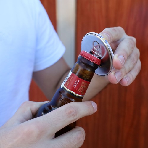 CUSTOMIZABLE IMAN 59MM CAPSULE OPENER