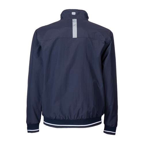 Chaqueta forrada con red.