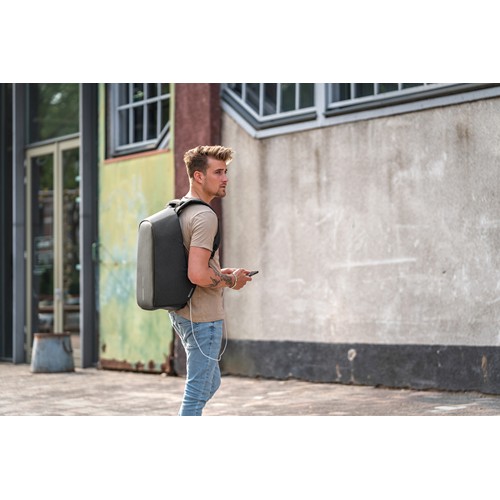 Bobby Hero Regular, Anti-theft backpack