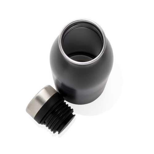 Bouteille d’eau 500ml en acier inoxydable recyclé RCS Bouteille d’eau 500ml en acier inoxydable recyclé RCS