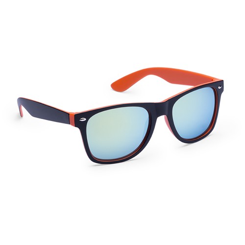 Lunettes de soleil. Cecil Lunettes de soleil. Cecil