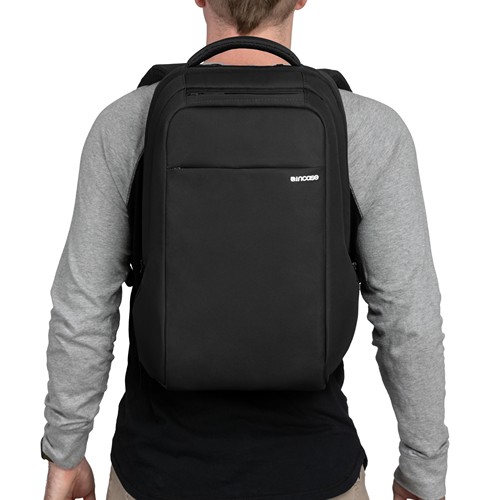 Incase ICON Slim Pack