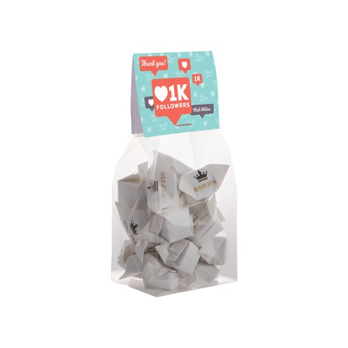 Blokzakje met kopkaartje en 100 gram snoep Blokzakje met kopkaartje en 100 gram snoep