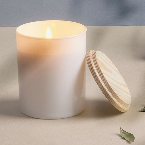 Vanilla scented glass candle Mandorlo